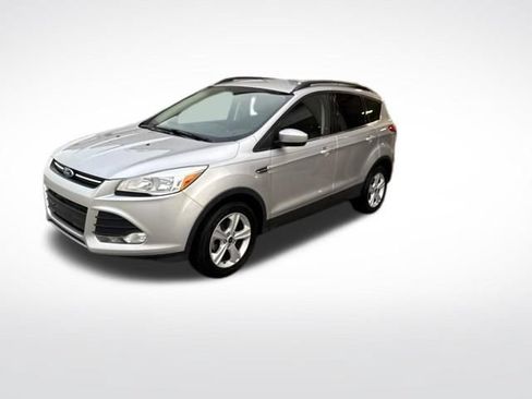Used 2016 Ford Escape SE w/ SE Leather Comfort Package FWD image 7
