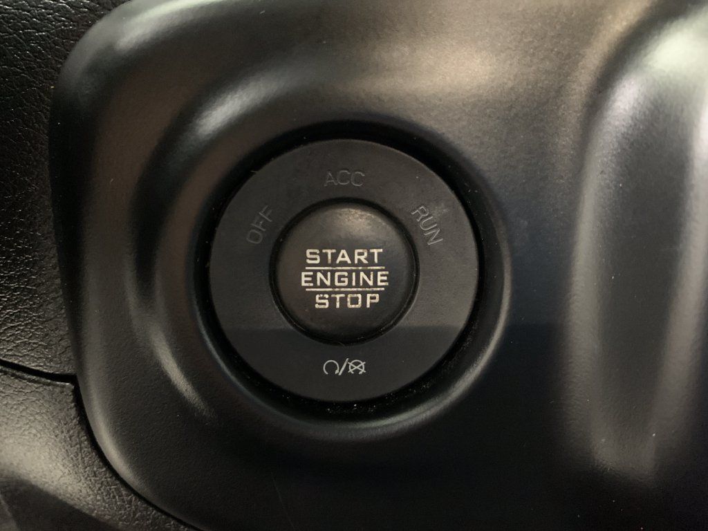 Used 2021 Jeep Wrangler Unlimited Sahara w/ Uconnect 4C Nav & Sound Group AWD/4WD image 24