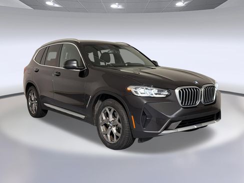 Used 2024 BMW X3 xDrive30i w/ Premium Package w/ZPA AWD/4WD image 7