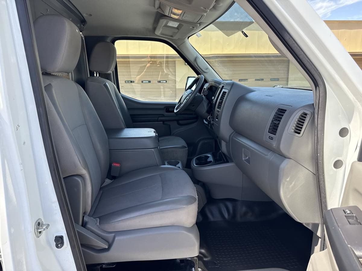 Used 2020 Nissan NV 2500 SV RWD image 18