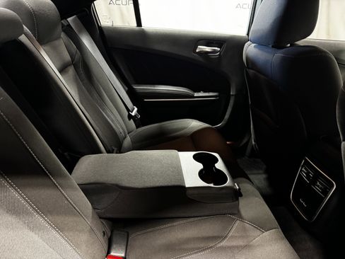 Used 2022 Dodge Charger SXT w/ Driver Convenience Group image 35