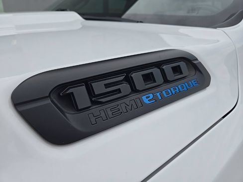 Used 2021 RAM 1500 Big Horn AWD/4WD image 17