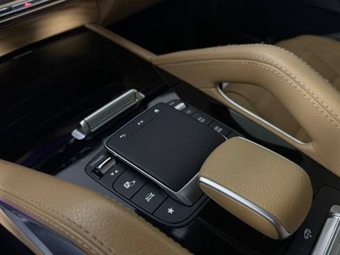Used 2024 Mercedes-Benz GLS 580 4MATIC image 39
