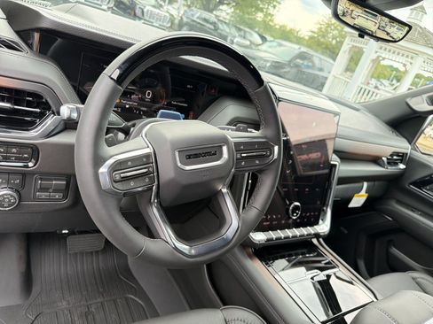 New 2026 GMC Yukon XL Denali w/ Denali Reserve Package AWD/4WD image 13