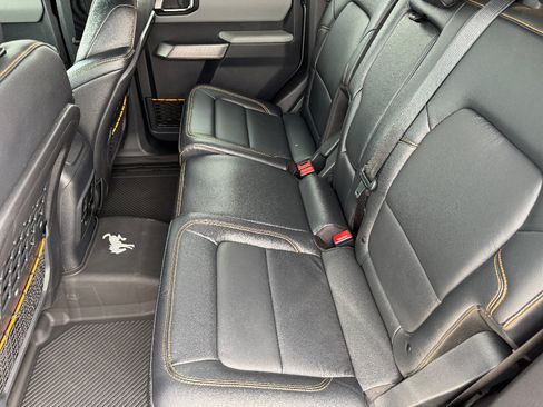 Used 2022 Ford Bronco Badlands w/ Sasquatch Package image 16