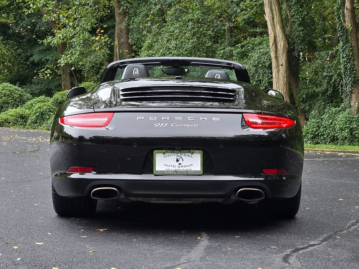 Used 2015 Porsche 911 Carrera RWD image 5