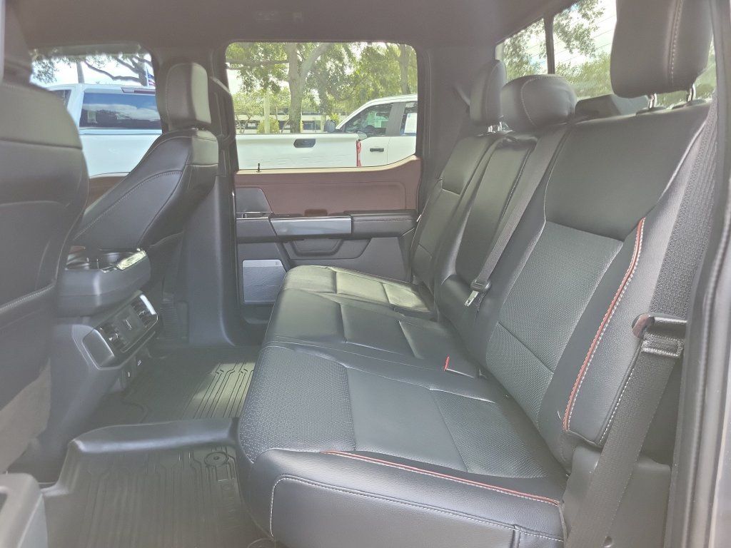 Used 2022 Ford F150 Lariat AWD/4WD image 9