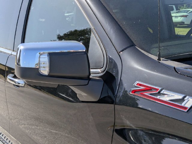Used 2023 Chevrolet Silverado 1500 LTZ AWD/4WD image 11