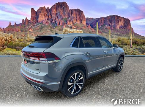 New 2026 Volkswagen Atlas Cross Sport SEL Premium R-Line AWD/4WD image 8