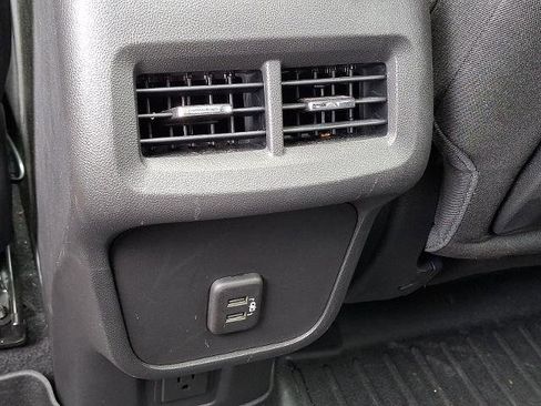 Certified 2020 GMC Terrain SLE w/ Driver Convenience Package image 11