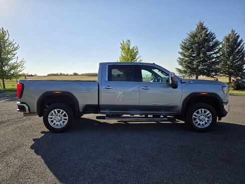 Used 2024 GMC Sierra 3500 SLT image 5