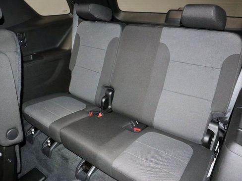 Used 2023 Chevrolet Traverse LT w/ LPO, Floor Liner Package image 23