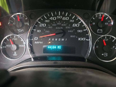 Used 2023 Chevrolet Express 2500 w/ Driver Convenience Package RWD image 5