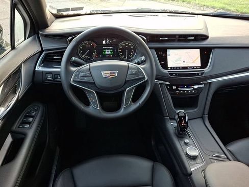 Used 2023 Cadillac XT5 Premium Luxury AWD/4WD image 13