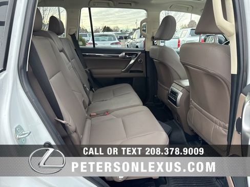 Used 2022 Lexus GX 460 Premium image 19