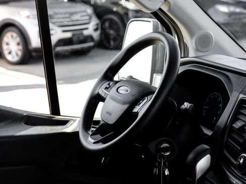 Used 2023 Ford Transit 250 Medium Roof AWD image 10