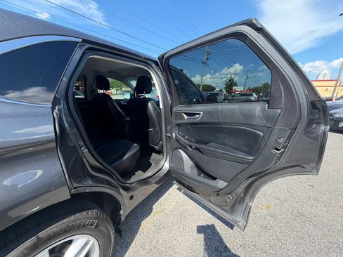 Used 2015 Ford Edge SEL w/ Equipment Group 201A FWD image 16