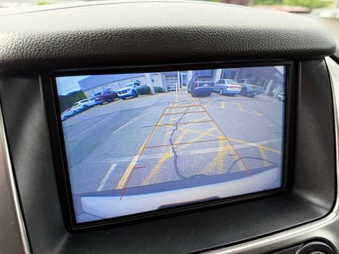 Used 2020 Chevrolet Suburban LT AWD/4WD image 31