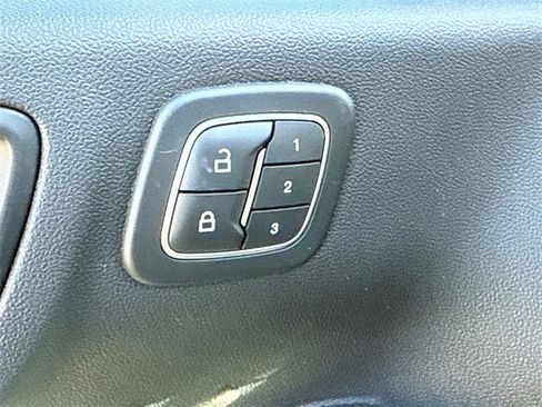 Used 2020 Ford Escape Titanium w/ Titanium Premium Package 2.0 image 20