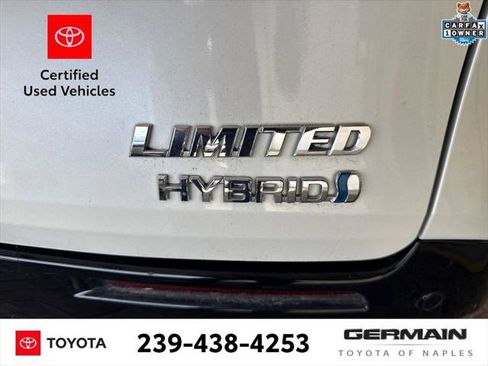 Certified 2021 Toyota Sienna Limited FWD image 6