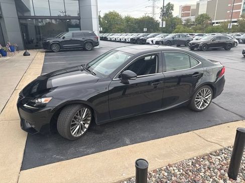 Used 2015 Lexus IS 250 AWD w/ Navigation System Package image 3