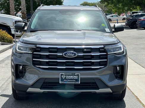 New 2026 Ford Explorer Active RWD image 12