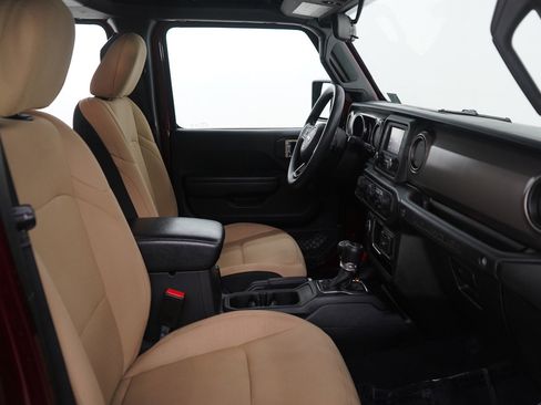 Used 2021 Jeep Wrangler Unlimited Sport image 11