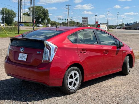 Used 2014 Toyota Prius Three image 4