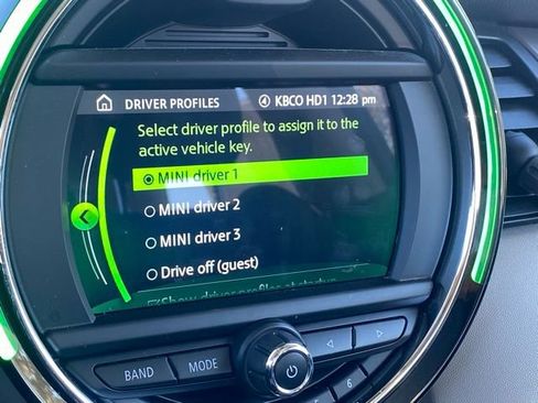 Used 2021 MINI Cooper SE w/ 6.5" Touchscreen Package image 20