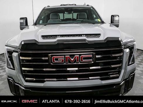 Used 2024 GMC Sierra 2500 AT4X image 27