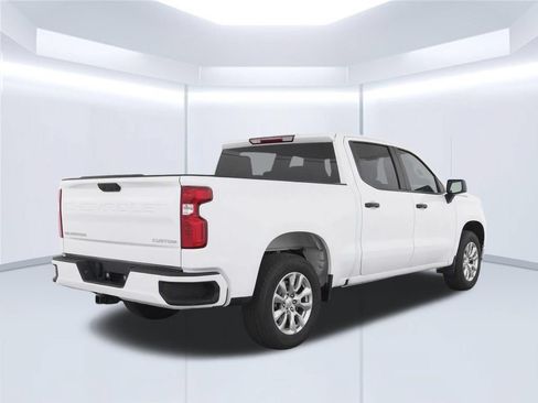 Used 2024 Chevrolet Silverado 1500 Custom RWD image 4