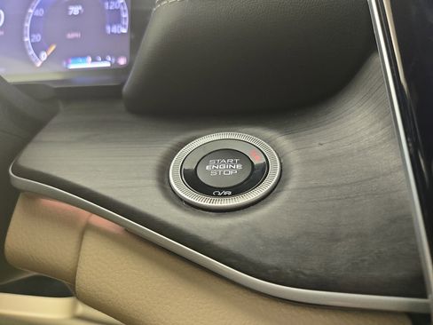 Certified 2023 Jeep Grand Cherokee Limited w/ Luxury Tech Group II AWD/4WD image 27