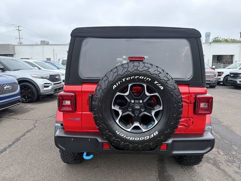Used 2023 Jeep Wrangler Unlimited Rubicon 4xe w/ Cold Weather Group AWD/4WD image 4