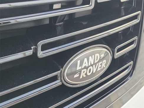 Used 2023 Land Rover Range Rover SE image 9