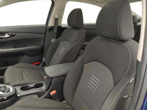 Used 2019 Kia Forte S w/ S Premium Package FWD image 17