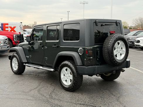 Used 2010 Jeep Wrangler Unlimited Sport image 5
