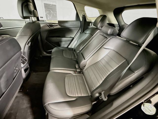 Used 2025 Kia Sportage SX FWD image 27