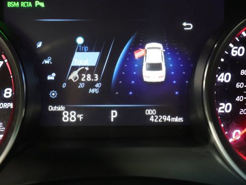 Used 2018 Toyota Camry XSE FWD image 37
