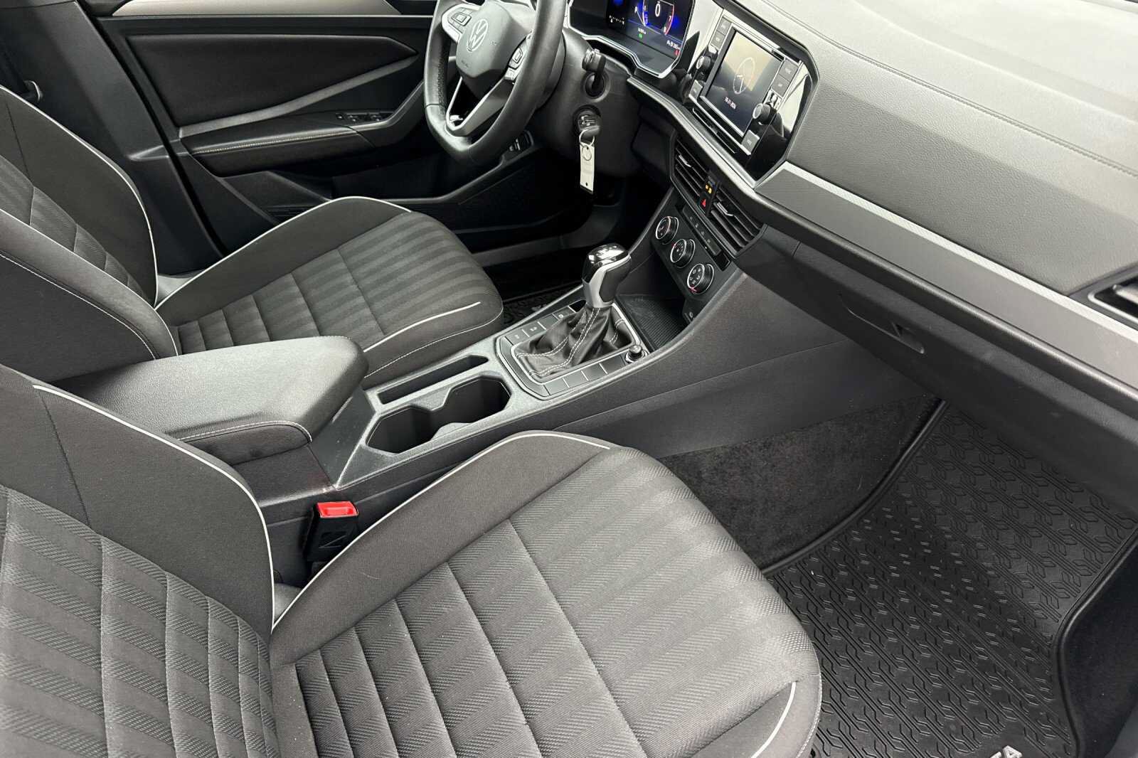 Certified 2023 Volkswagen Jetta Sport FWD image 15