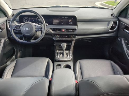 Certified 2024 Kia Seltos SX w/ SX Sunroof Package AWD/4WD image 25