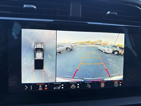 Used 2024 GMC Sierra 2500 AT4 w/ AT4 Premium Plus Package image 15