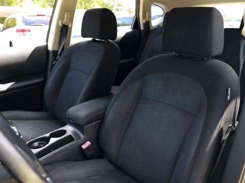 Used 2011 Nissan Rogue S AWD/4WD image 6