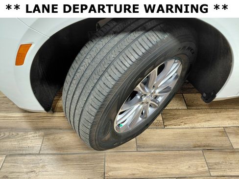 Used 2024 Buick Enclave Premium image 10