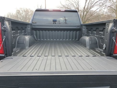 Used 2023 Chevrolet Silverado 1500 Custom image 8