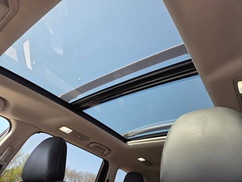 Used 2022 Subaru Ascent Touring w/ Popular Package #2A AWD/4WD image 8