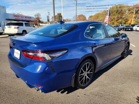 Used 2023 Toyota Camry SE image 7
