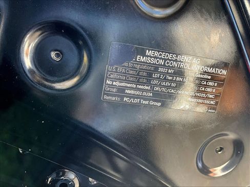 Used 2022 Mercedes-Benz GLC 300 4MATIC w/ Premium Package Lite image 33