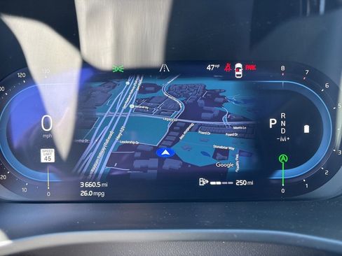 Certified 2025 Volvo XC40 B5 Plus image 23