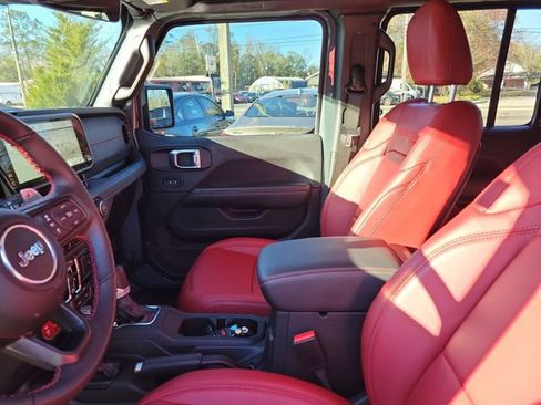 Used 2024 Jeep Wrangler Unlimited Rubicon 392 image 13