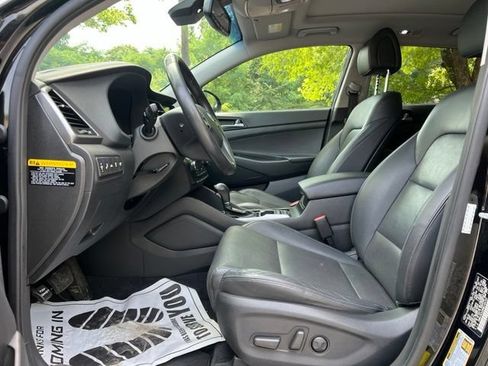 Used 2016 Hyundai Tucson Limited w/ Option Group 03 AWD/4WD image 11